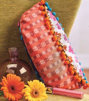 Retro Pouch